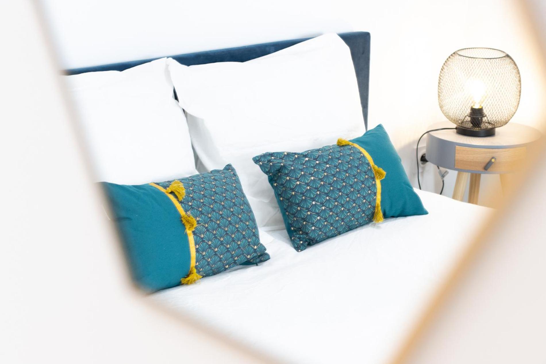 Appartamento Charmant Studio Climatise 'Alma 1' - Beziers Centre - Wifi Fibre - Netflix Esterno foto